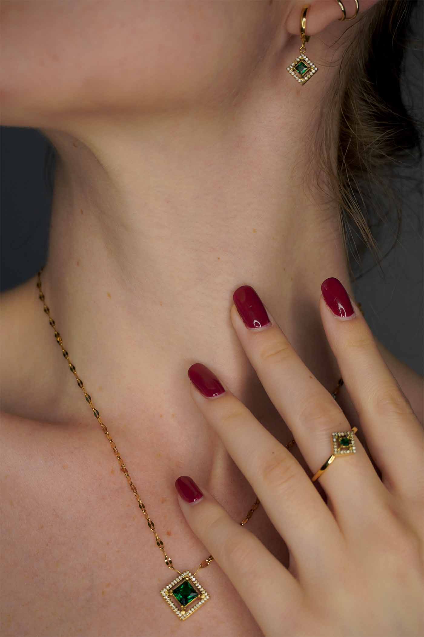 LUNÁ EMERALD RING