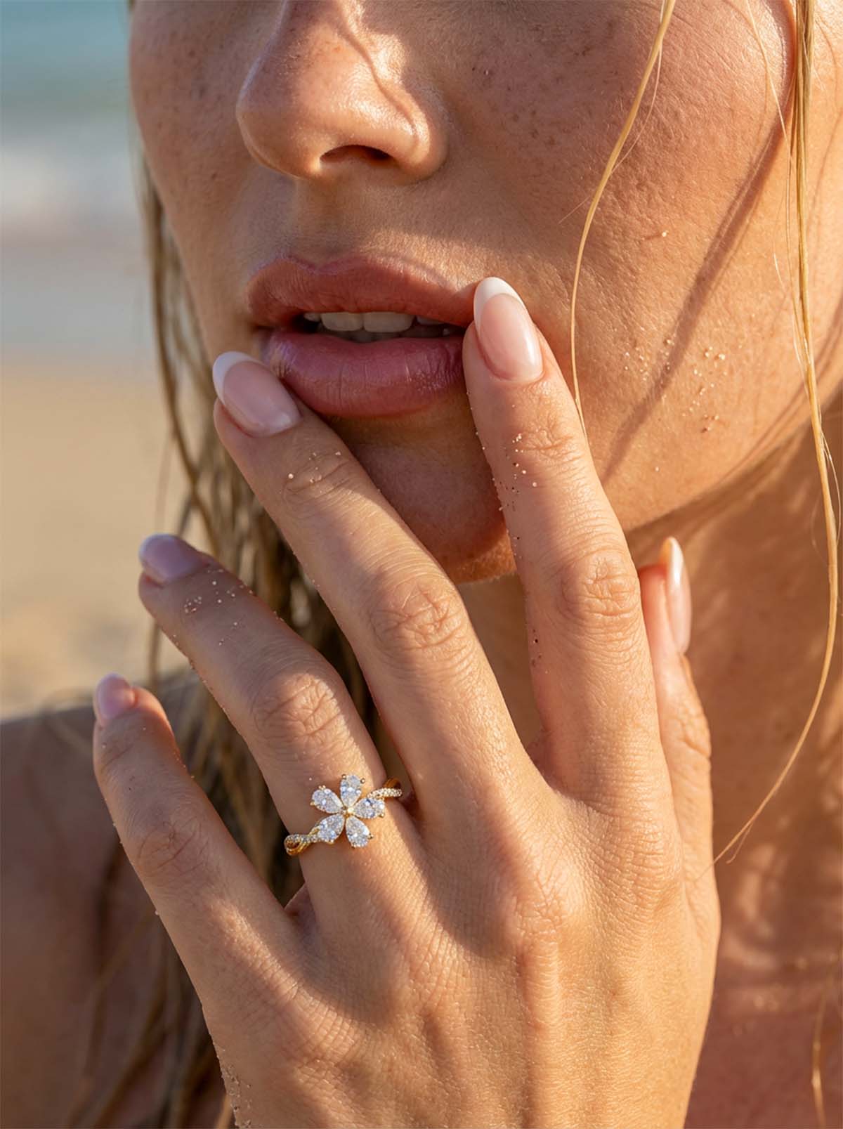 FLEUR RING